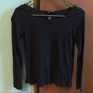 Black long sleeve H+M shirt.